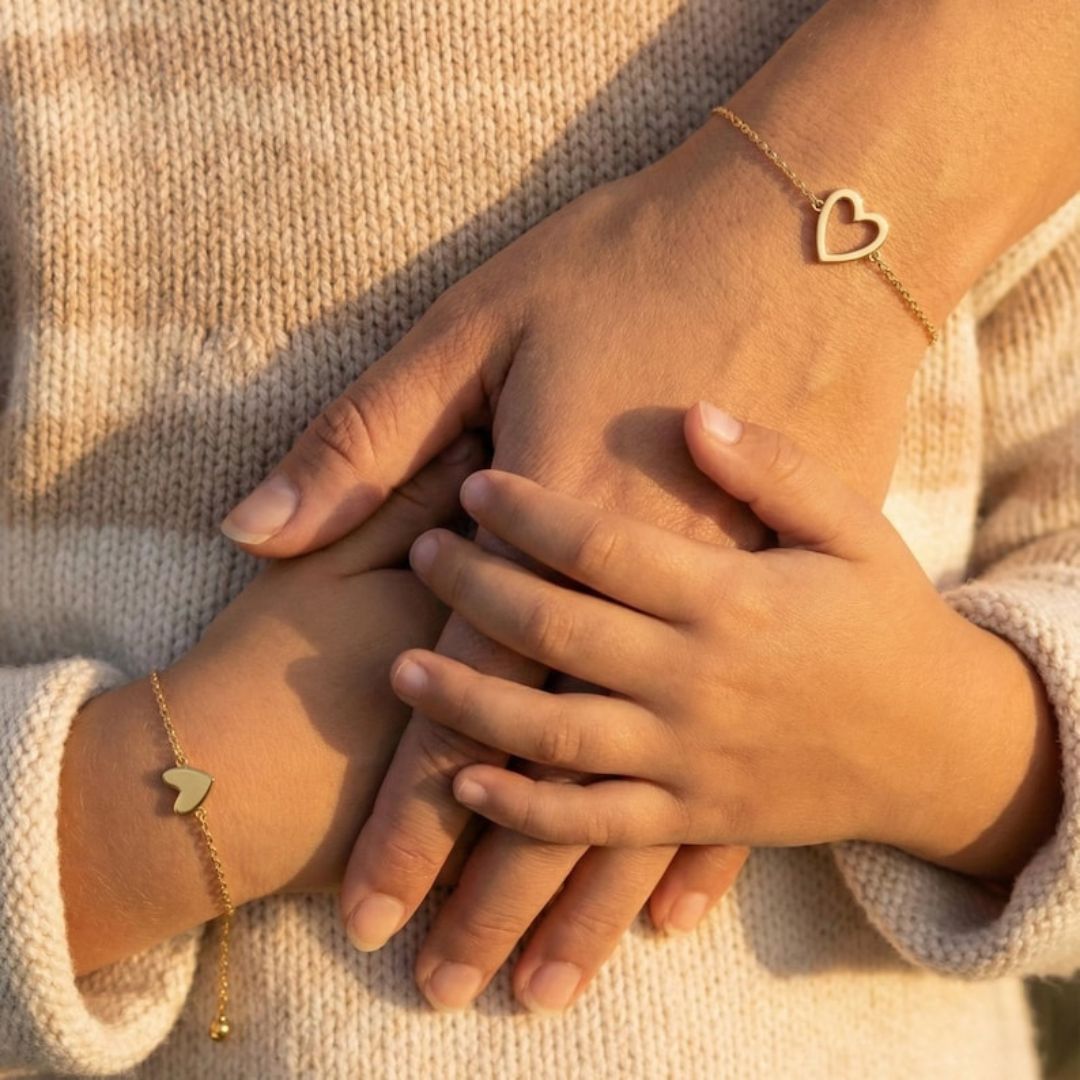 2pcs Matching Heart Bracelets — Gold Plated, Adjustable